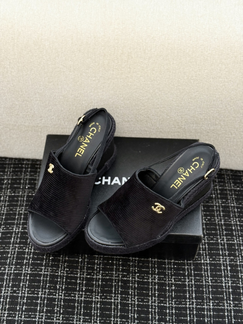 Босоножки Chanel на платформе