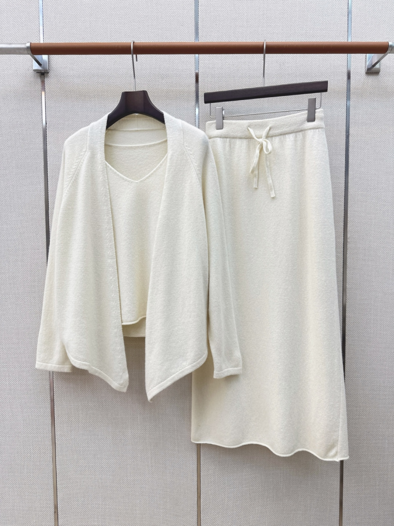 Костюм Max Mara