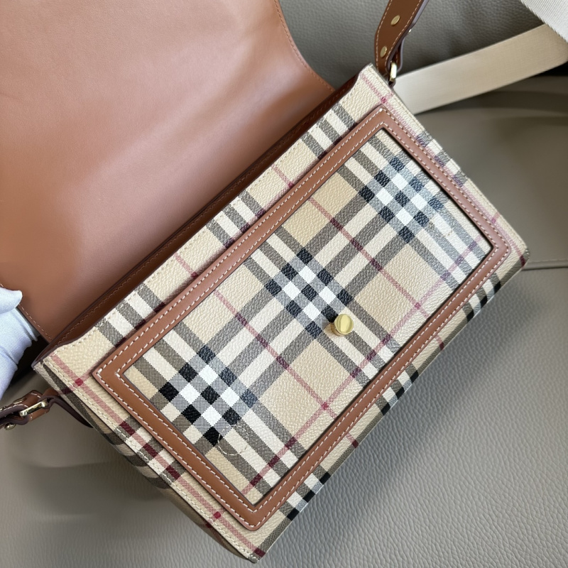 Сумка Burberry с классической клеткой и кожаной окантовкой