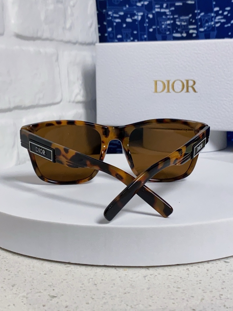Солнцезащитные очки Dior классические квадратные