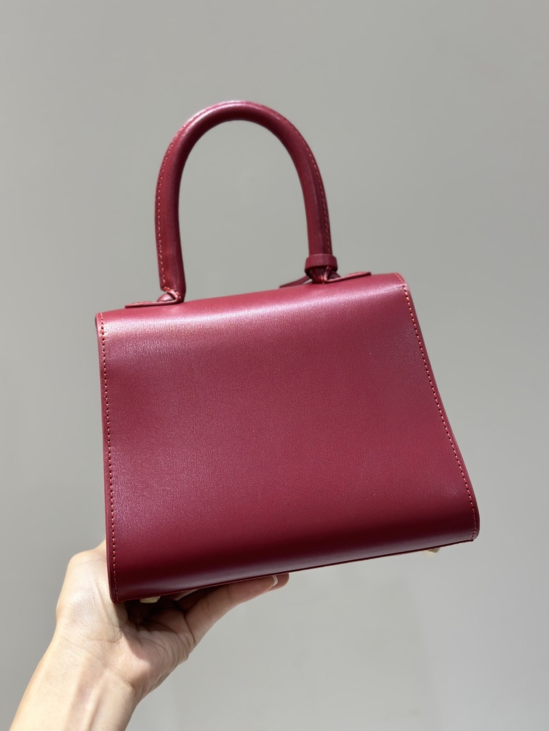 Женская кожаная сумка Delvaux Brilliant, 20 см, красный
