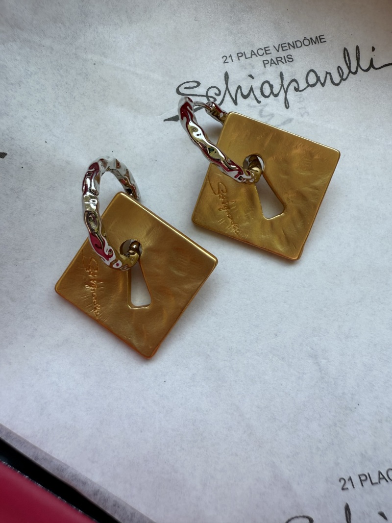 Серьги Schiaparelli с квадратной формой и замком