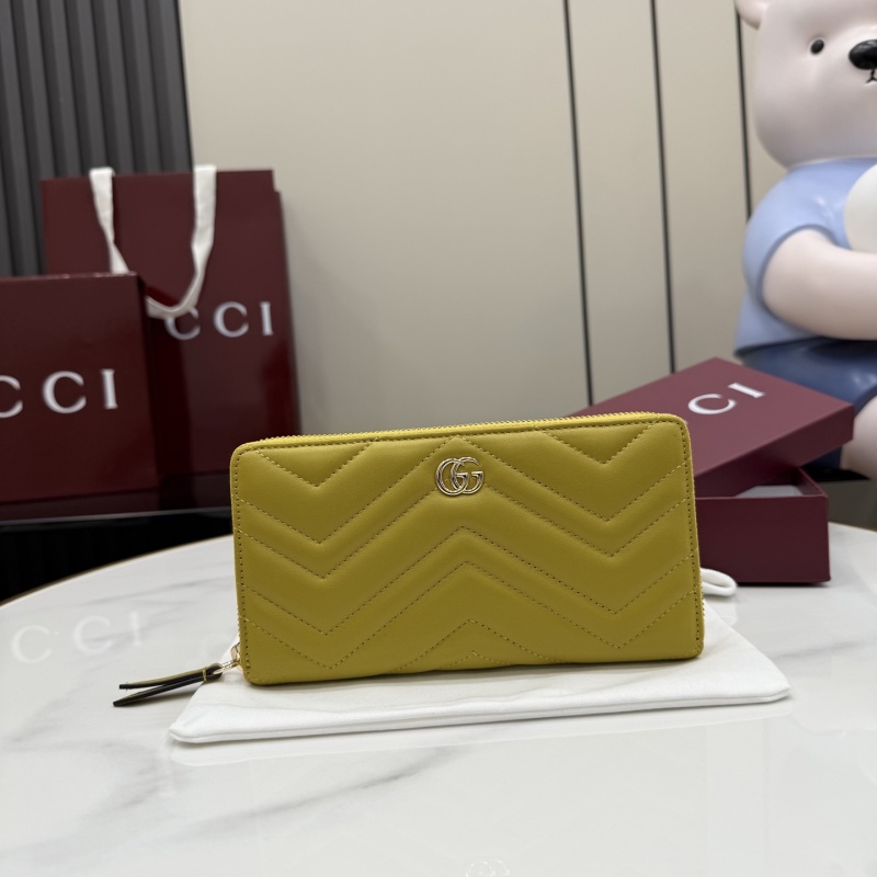 Портмоне Gucci с молнией и логотипом GG