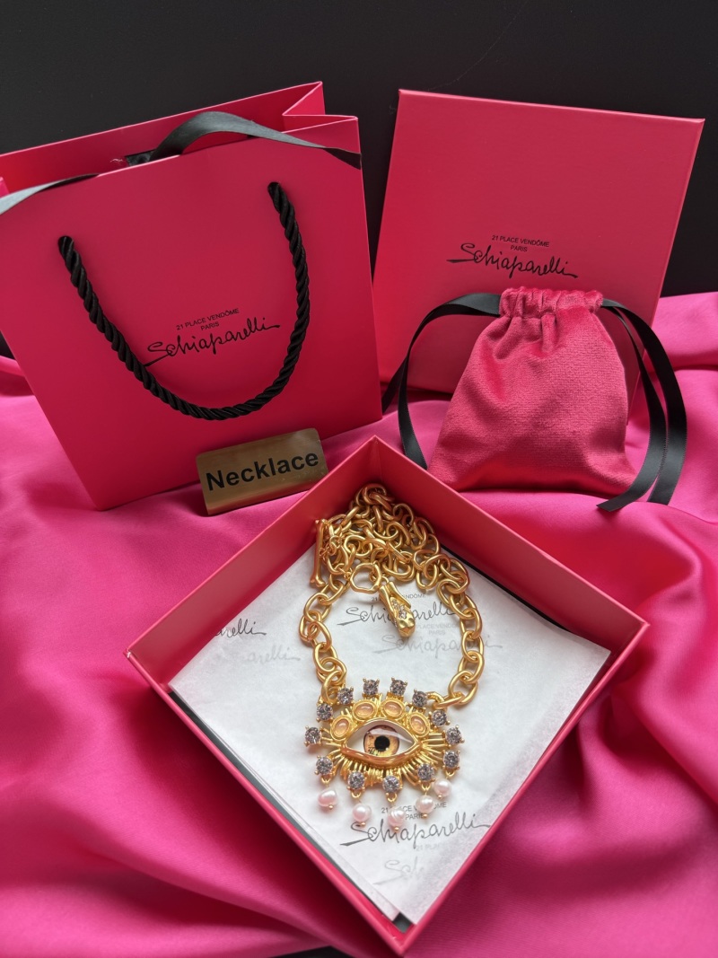 Нарядное колье с изображением глаза Schiaparelli