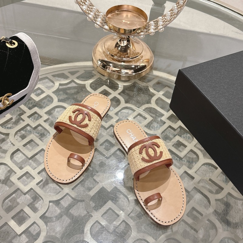 Женские шлёпанцы из ткани с логотипом Chanel