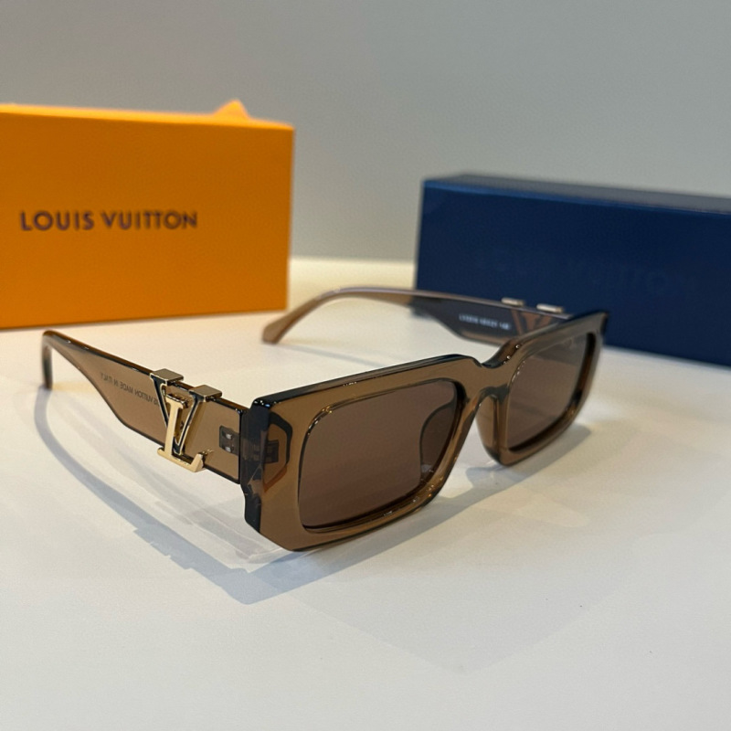 Солнечные очки Louis Vuitton Модель 2315