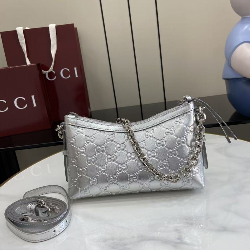 Сумка Gucci серебристая с цепочкой
