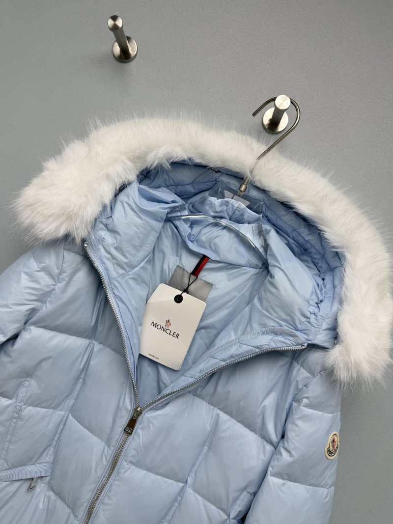 Пуховик Moncler