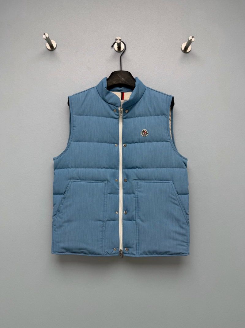 Жилет Moncler с тиснёным узором