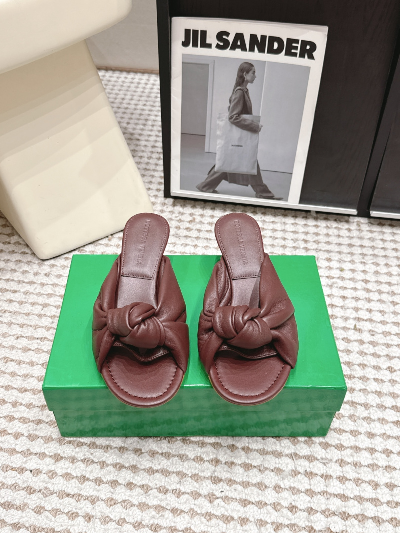 Мюли Bottega Veneta с узловым дизайном
