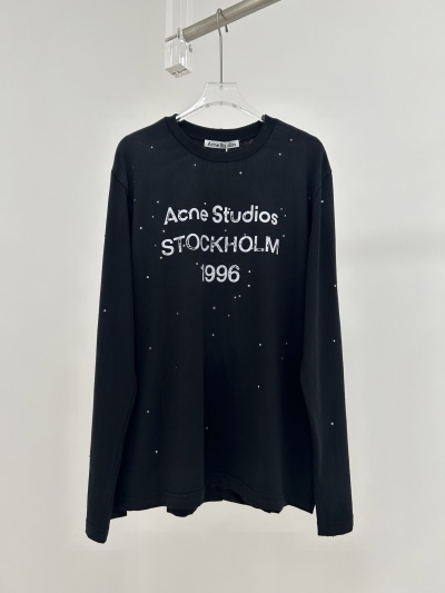 Футболка Acne Studios со стразами и принтом