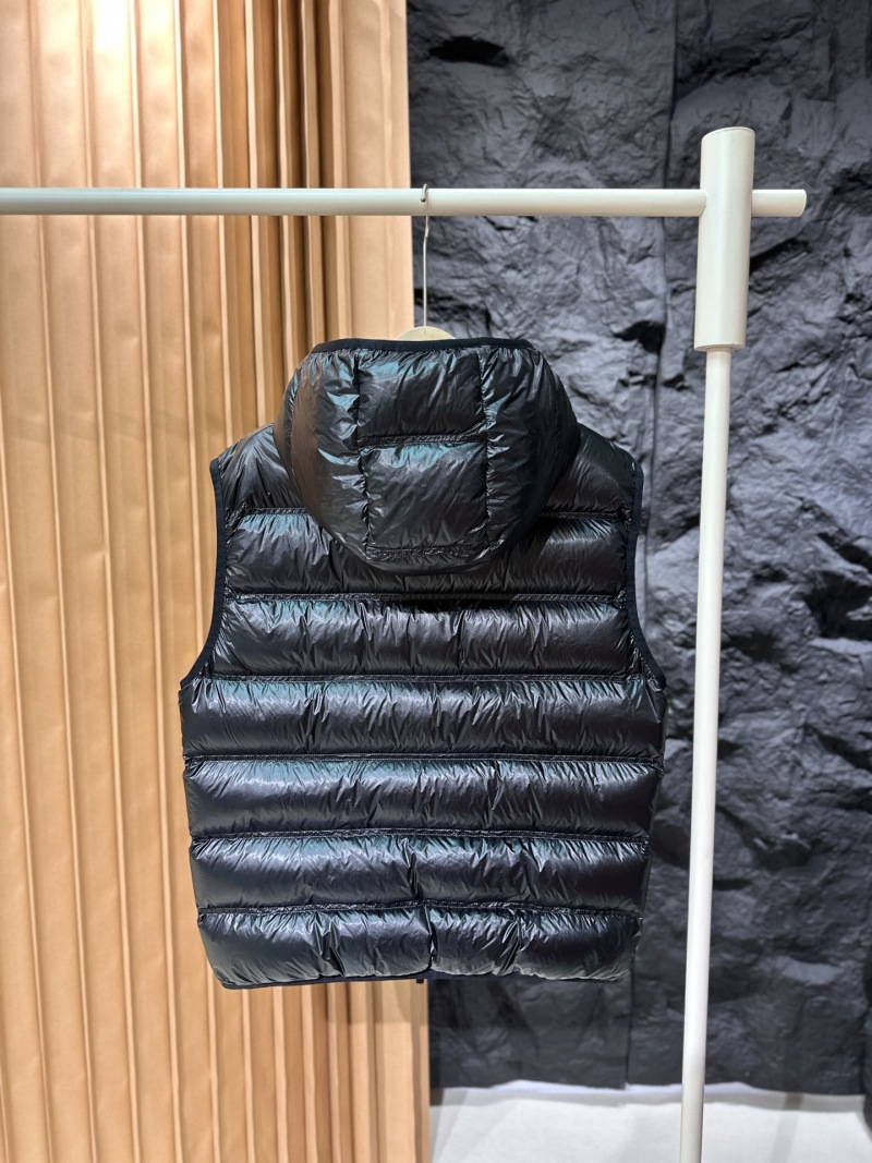 Жилет Moncler
