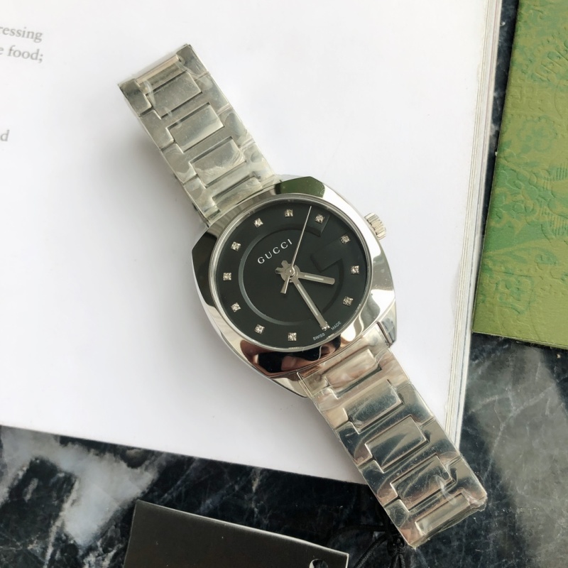 Часы Gucci
