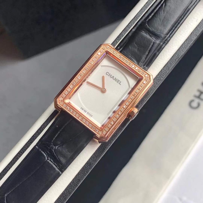 Часы Chanel