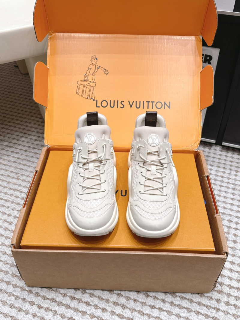 Женские кроссовки на высокой подошве Louis Vuitton