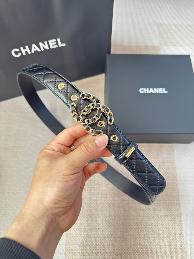Ремень женский черный с декоративной пряжкой Chanel