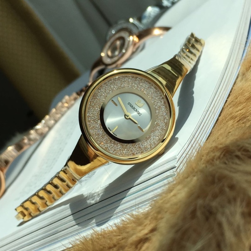 Часы Swarovski