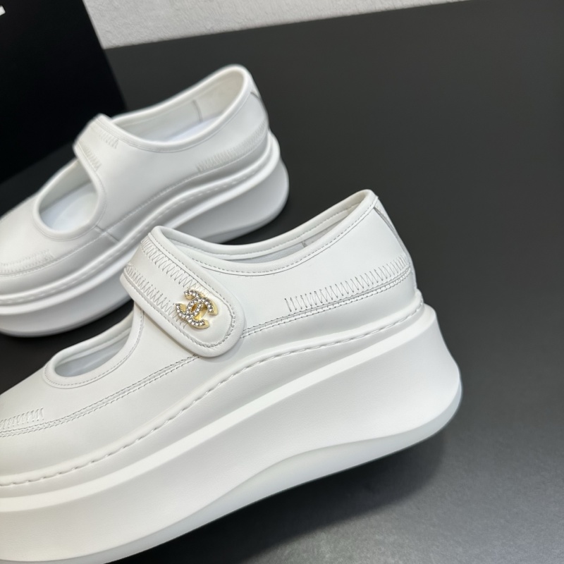 Женские белые мокасины на платформе Chanel