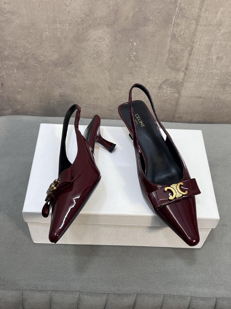 Женские лакированные босоножки на каблуке с декоративной пряжкой Celine