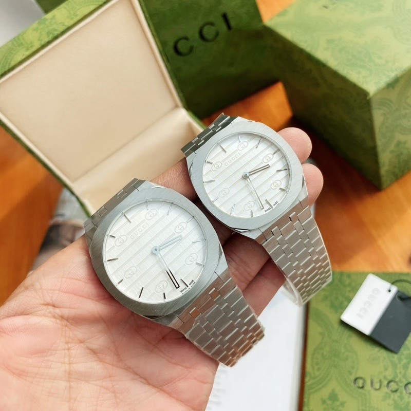 Часы Gucci