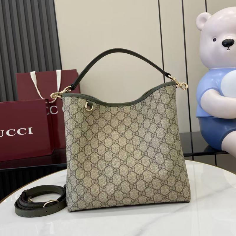 Сумка Gucci с монограммой и ремнем