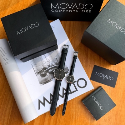 Часы Movado