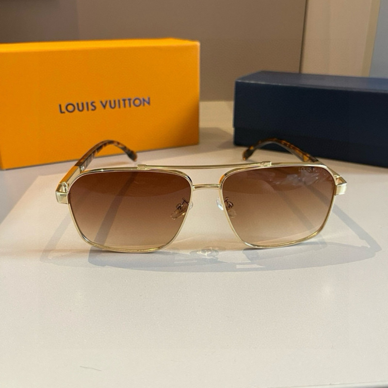 Солнцезащитные очки Louis Vuitton