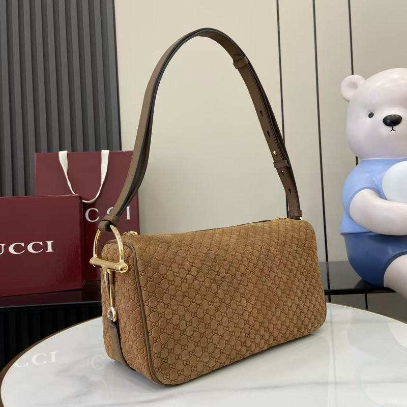 Сумка Gucci с монограммой и ремнем