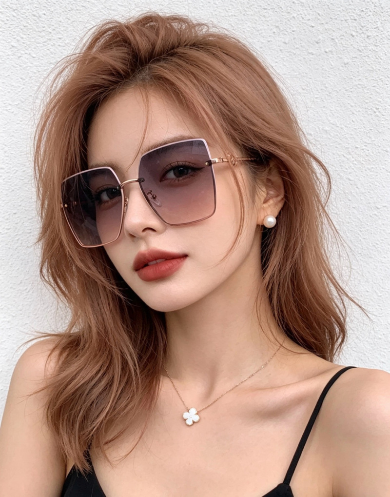 Солнцезащитные очки женские CD7371 Dior