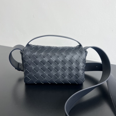 Сумка-кроссбоди Bottega Veneta