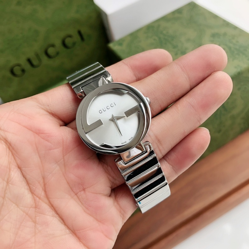 Часы Gucci