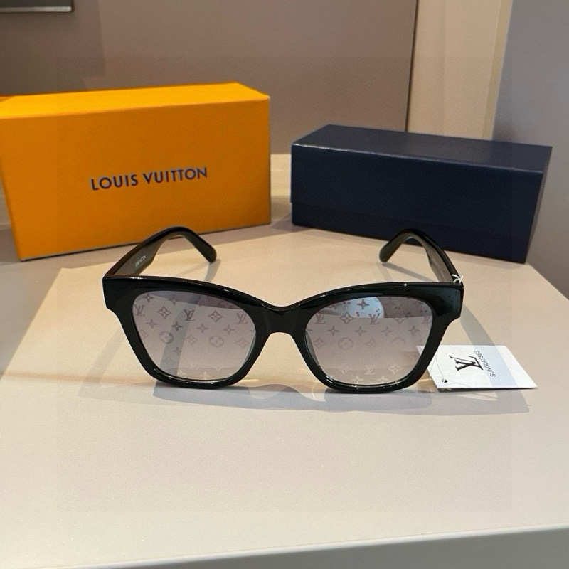 Louis Vuitton Очки черные с логотипом