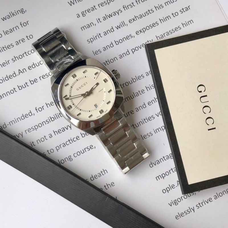 Часы Gucci