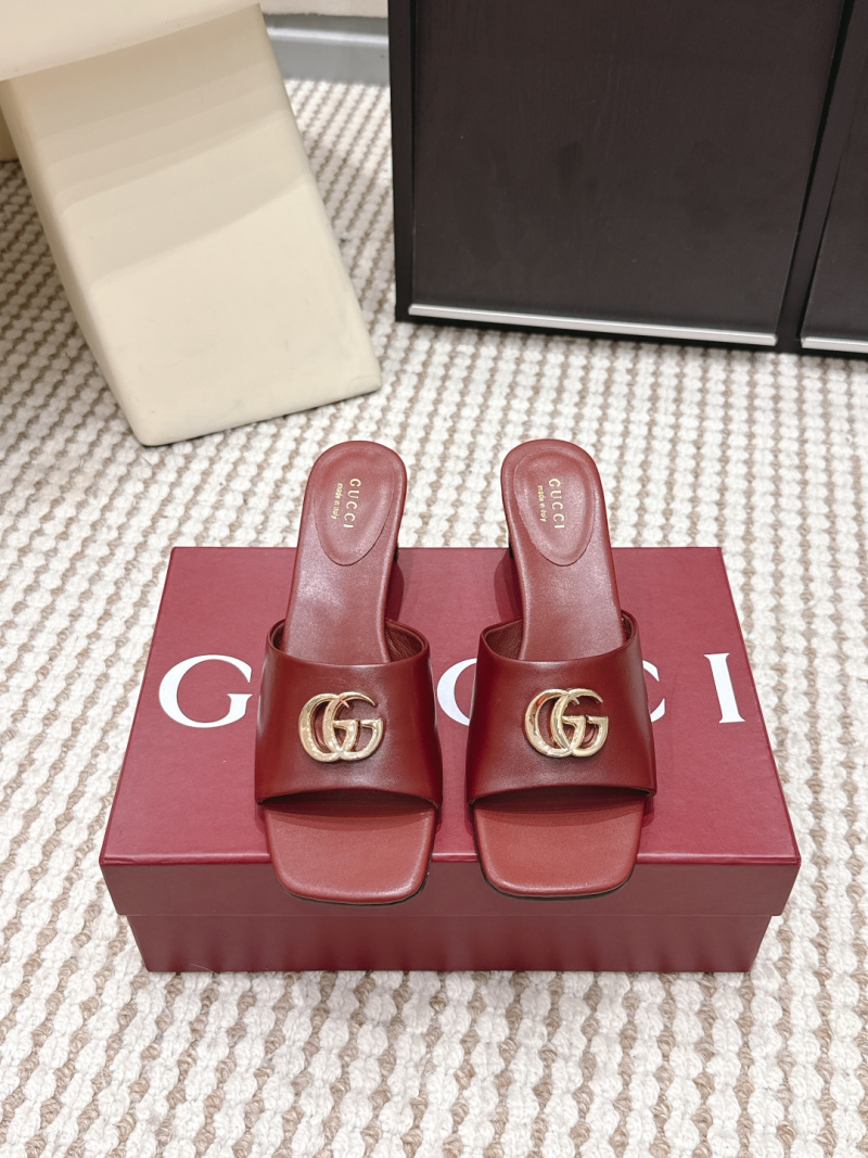 Женские босоножки Gucci GG Metal Slide с пряжкой
