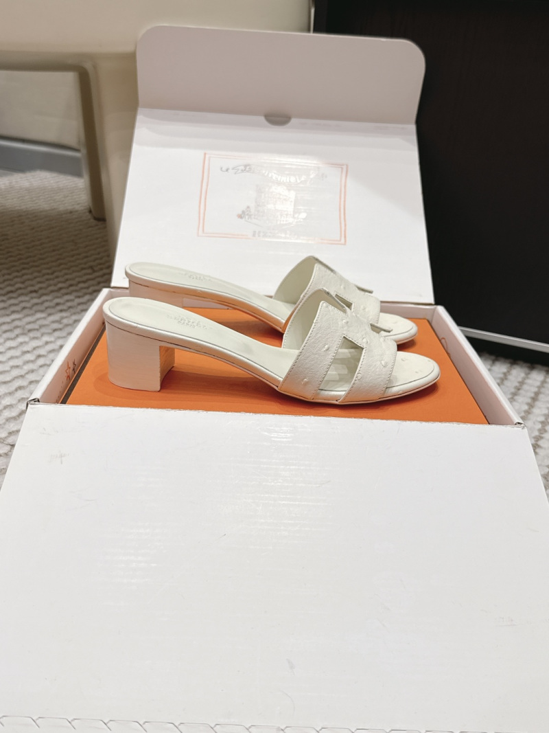 Сандалии Hermès с ремешком H