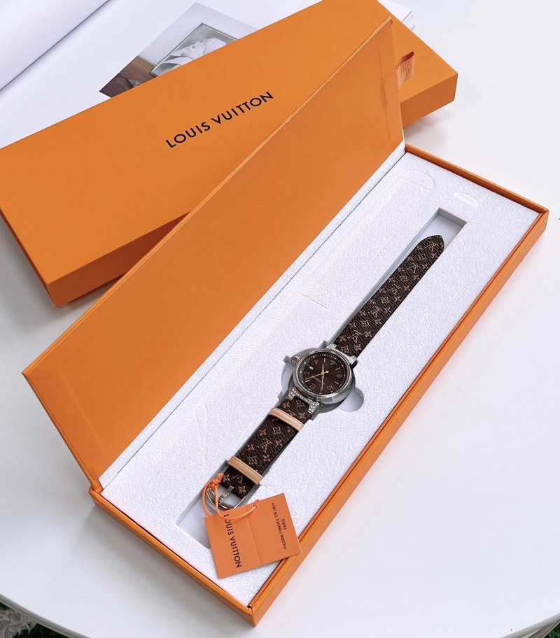 Часы Louis Vuitton