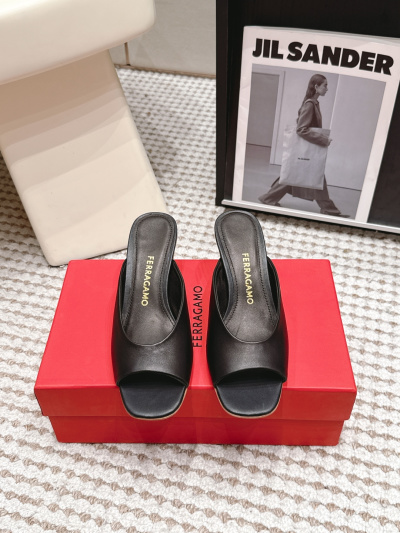 Балахон Ferragamo