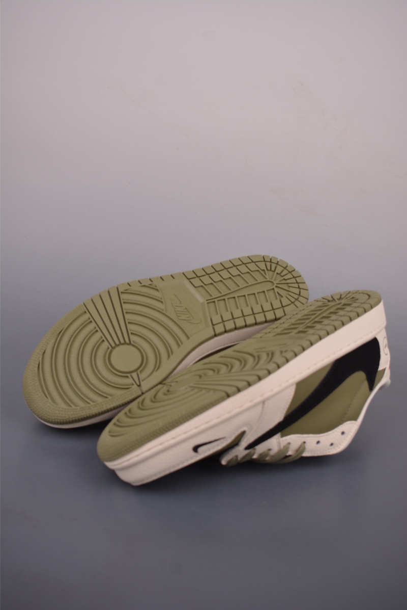 Кроссовки Nike