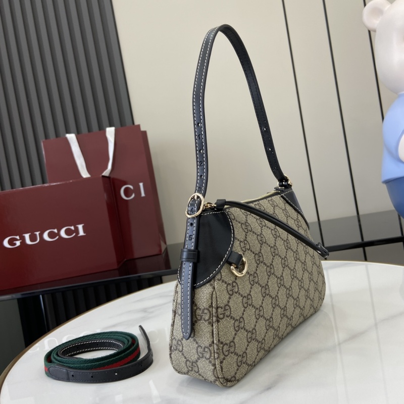 Сумка Gucci с монограммой и ремешком