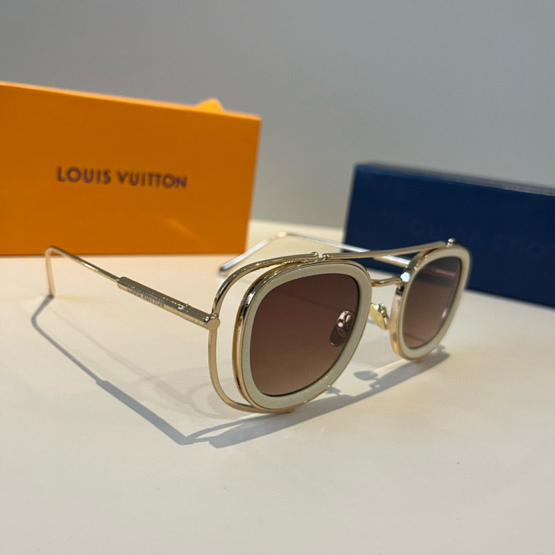 Солнцезащитные очки Louis Vuitton золотистая оправа