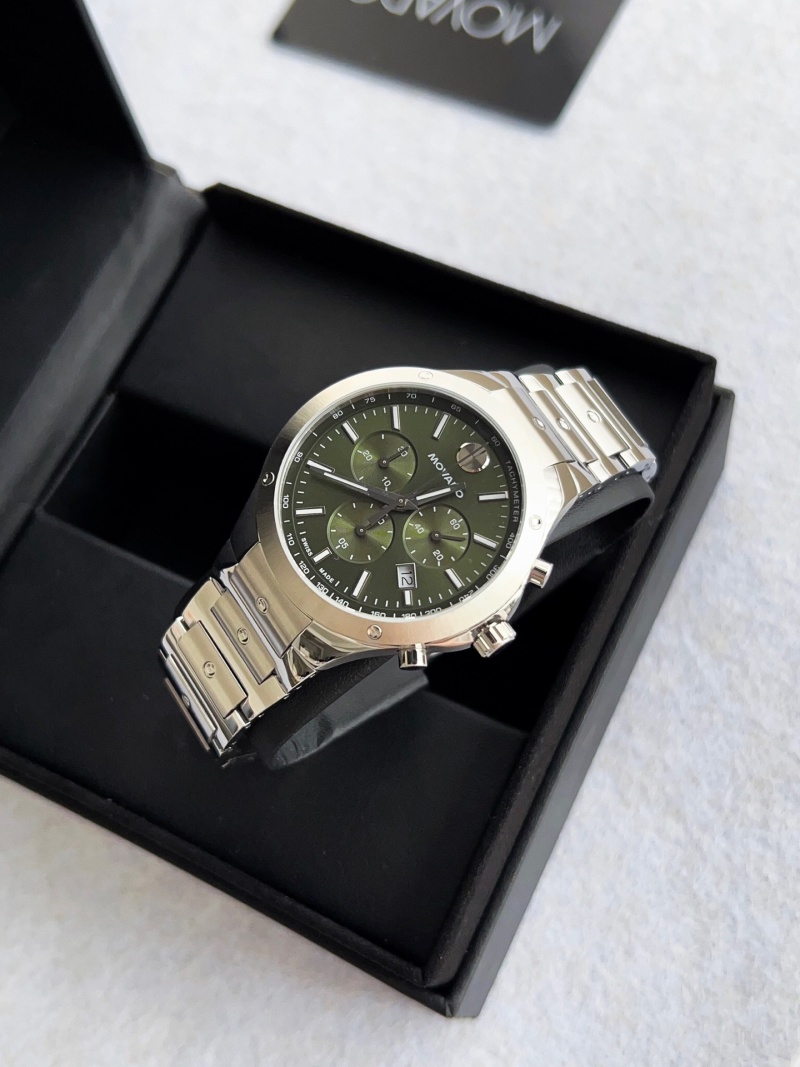 Часы Movado