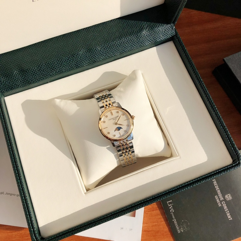 Часы Swarovski