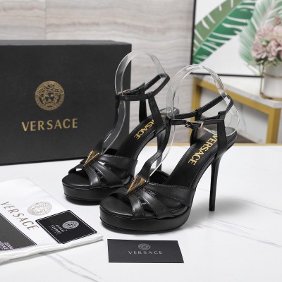 Сандалии Versace