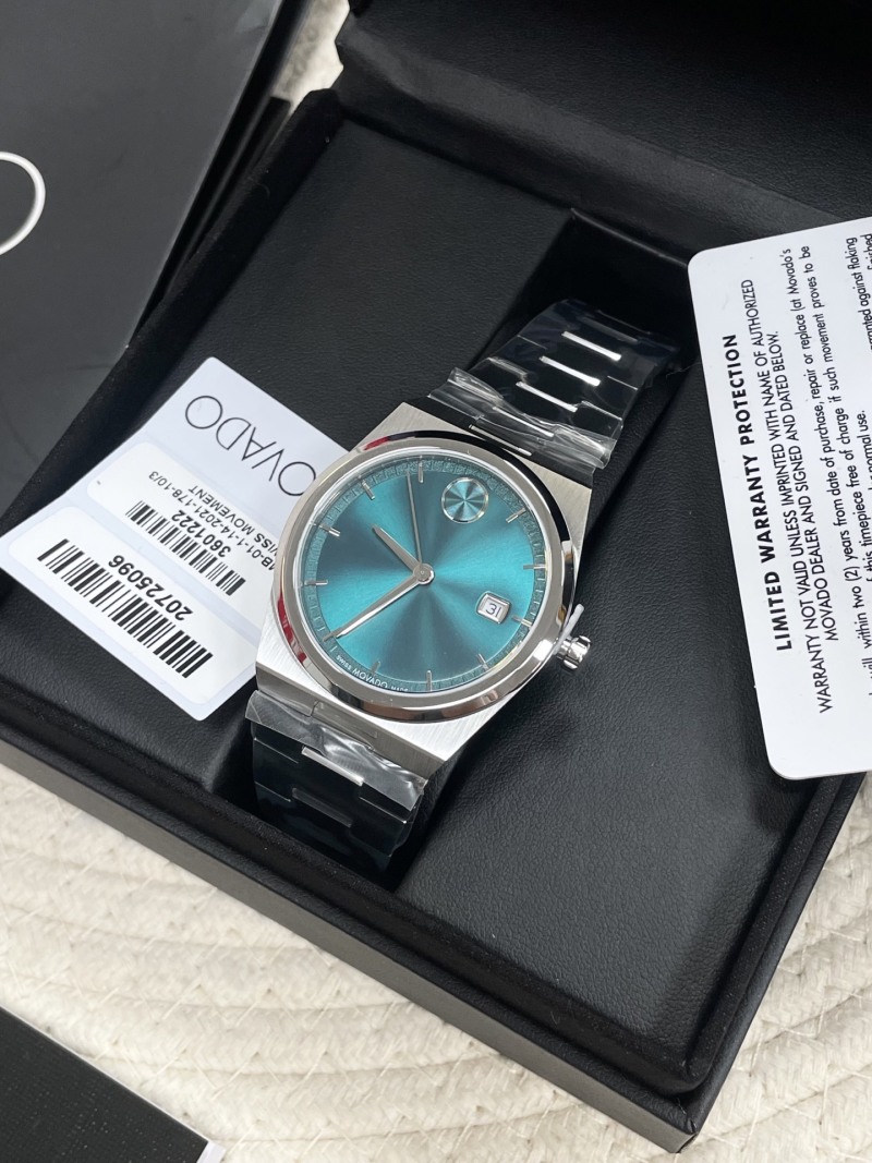 Часы Movado