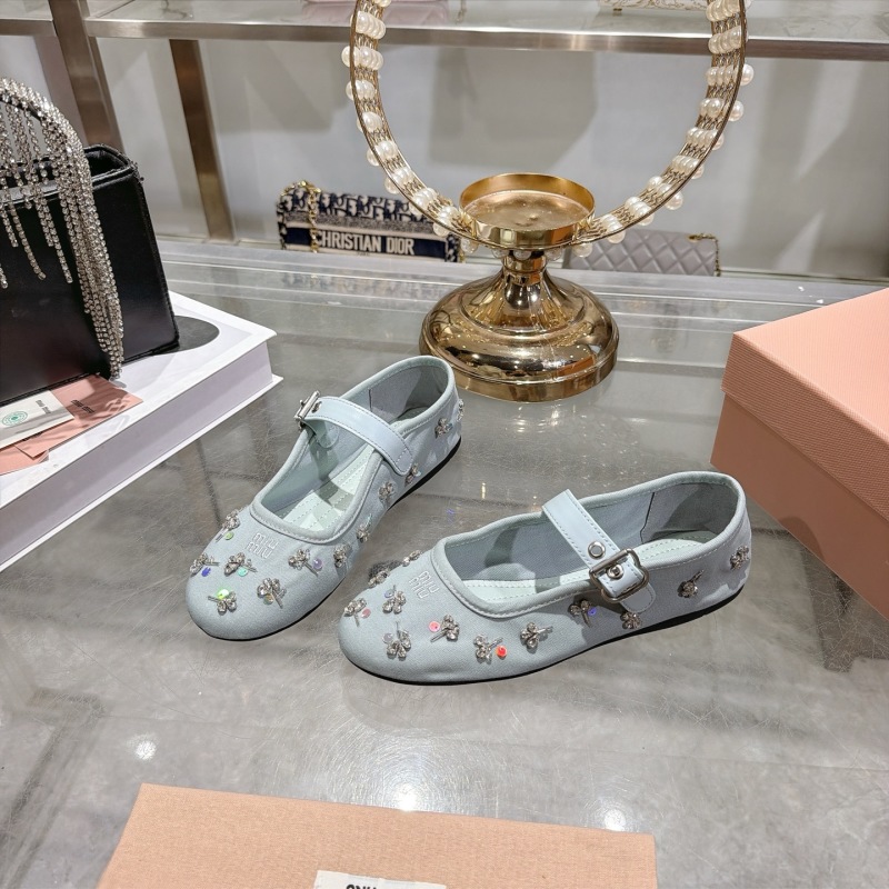 Женские балетки с ремешком и декором из страз Miu Miu