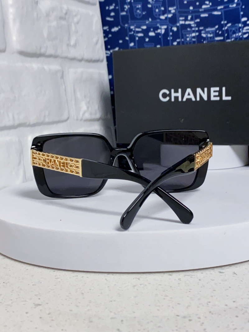 Chanel Солнцезащитные очки черные квадратные