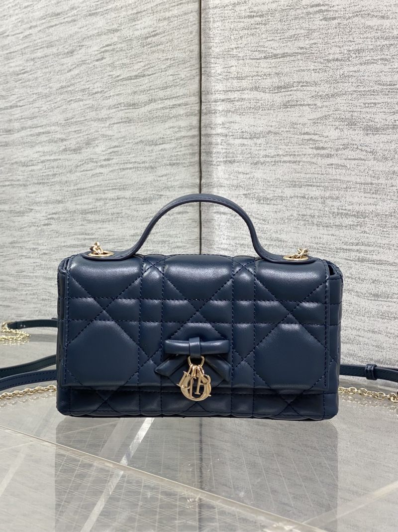 Синяя сумка Dior с ручкой и цепью