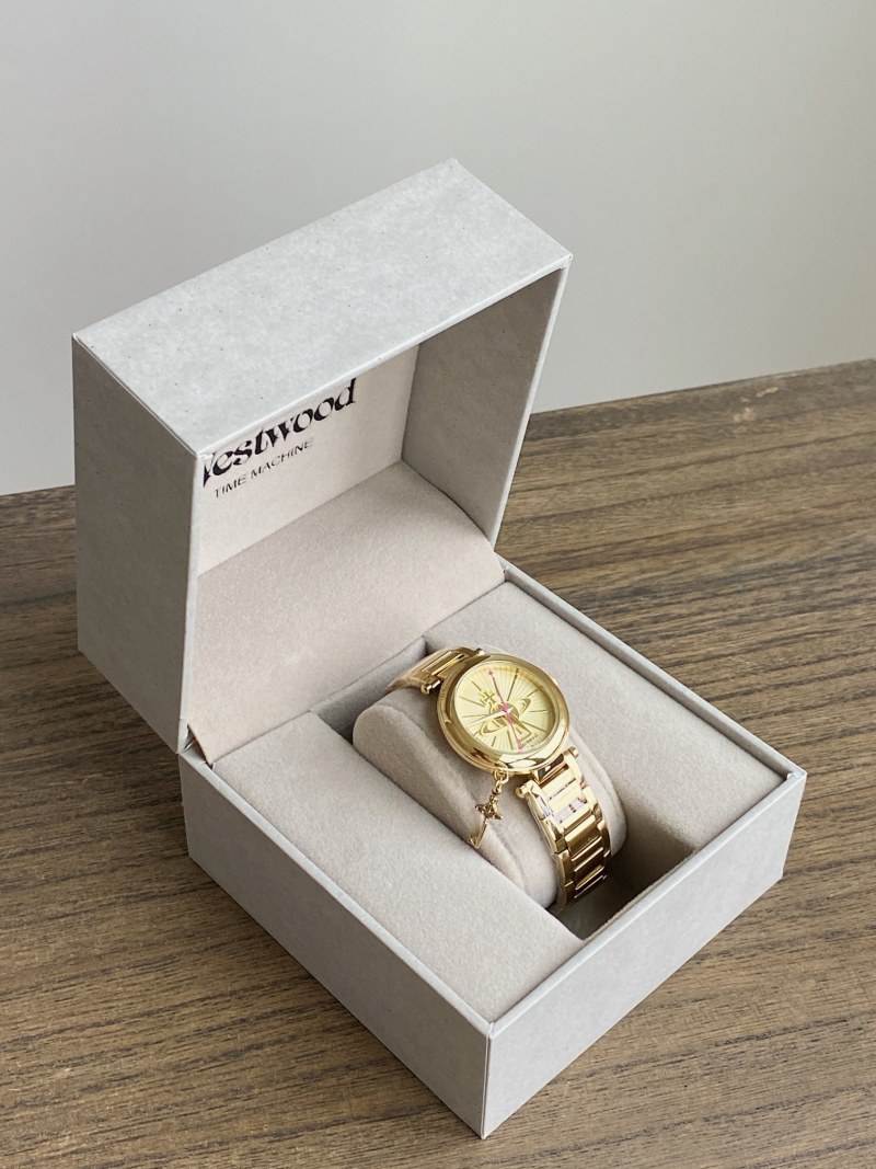 Часы Vivienne Westwood