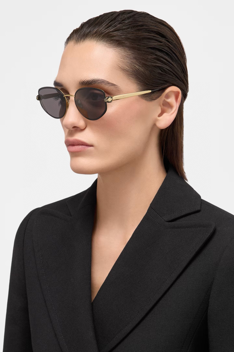 Солнцезащитные очки Bvlgari, модель BV 40085U