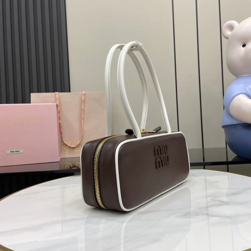 Сумка-тоут Miu Miu коричневая с белыми ручками